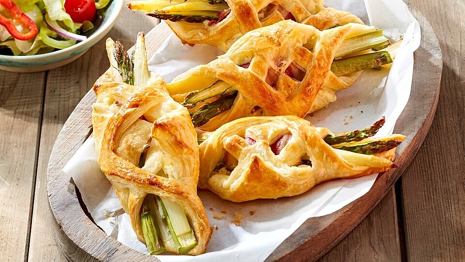 Spargel-Blätterteig-Taschen