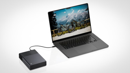 Externe Seagate-Festplatten: Kein Netzteil mehr für bis zu 24 TByte