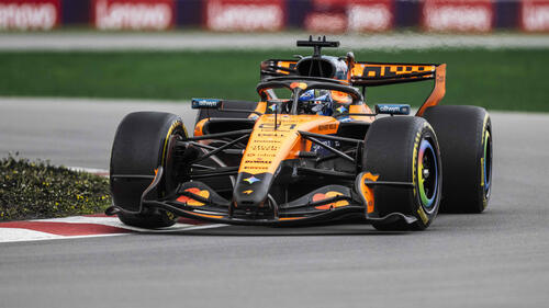 McLaren mit Spezial-Lackierung in Monaco