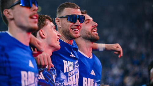 Schalke-Zukunft? Dzeko meldet sich zu Wort