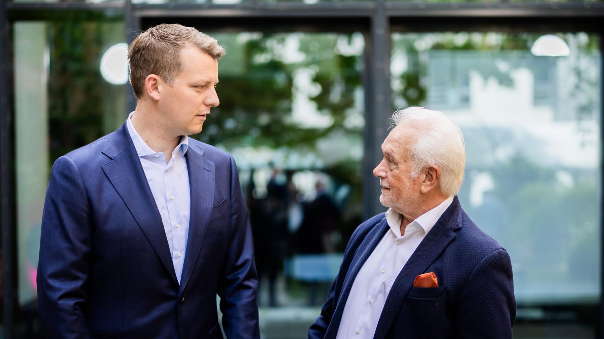 Höne macht Weg frei für Kubicki
