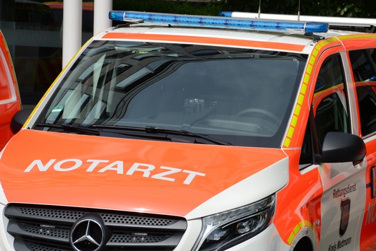 Pedelec-Fahrerin bei Alleinunfall schwer verletzt