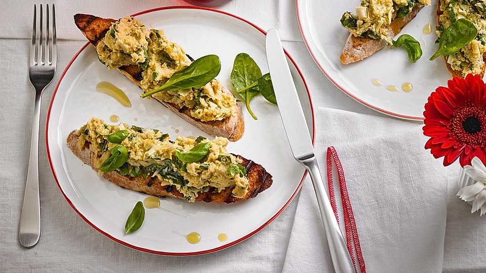 Artischocken-Kichererbsen-Toast