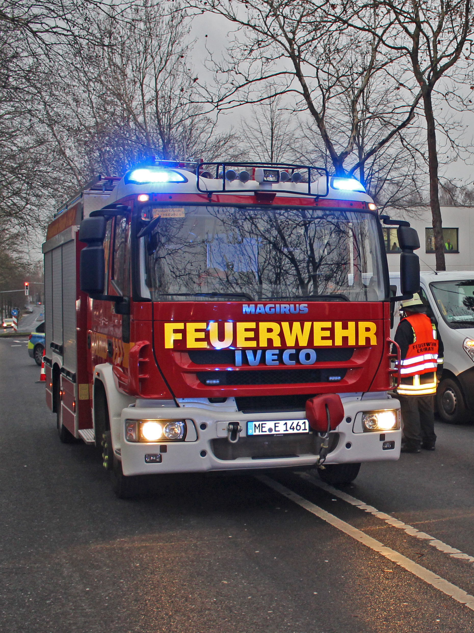 Mülltonne in Brand gesetzt - Polizei bittet um Hinweise